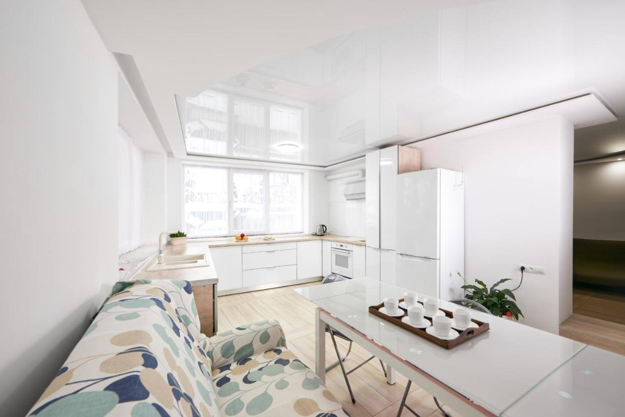 Apartament Квартира Для Вас! Вул. Голинського, 8! Lwów Zewnętrze zdjęcie