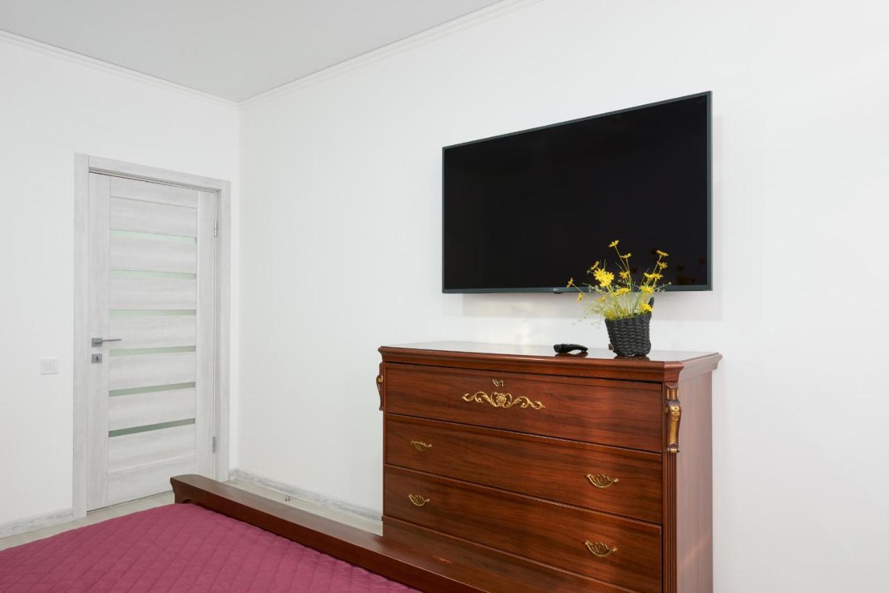 Apartament Квартира Для Вас! Вул. Голинського, 8! Lwów Zewnętrze zdjęcie