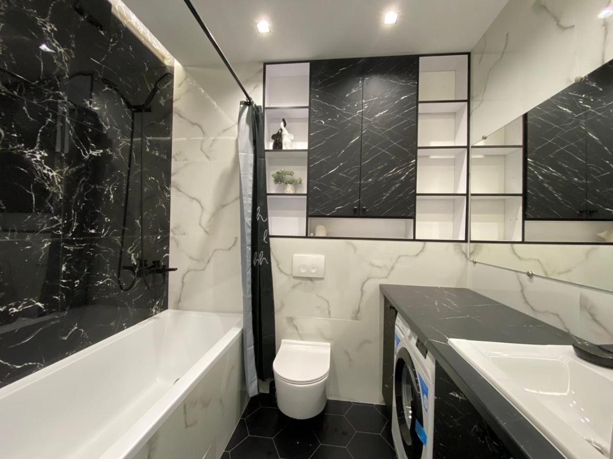 Apartament Квартира Для Вас! Вул. Голинського, 8! Lwów Zewnętrze zdjęcie